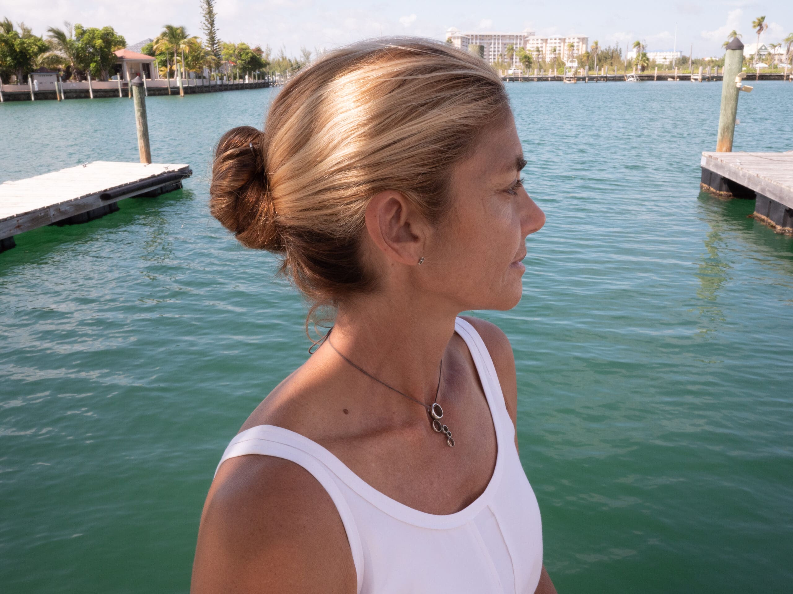 P1188793-2 Cristina Zenato wearing Thrive the Five in solid sterling silver